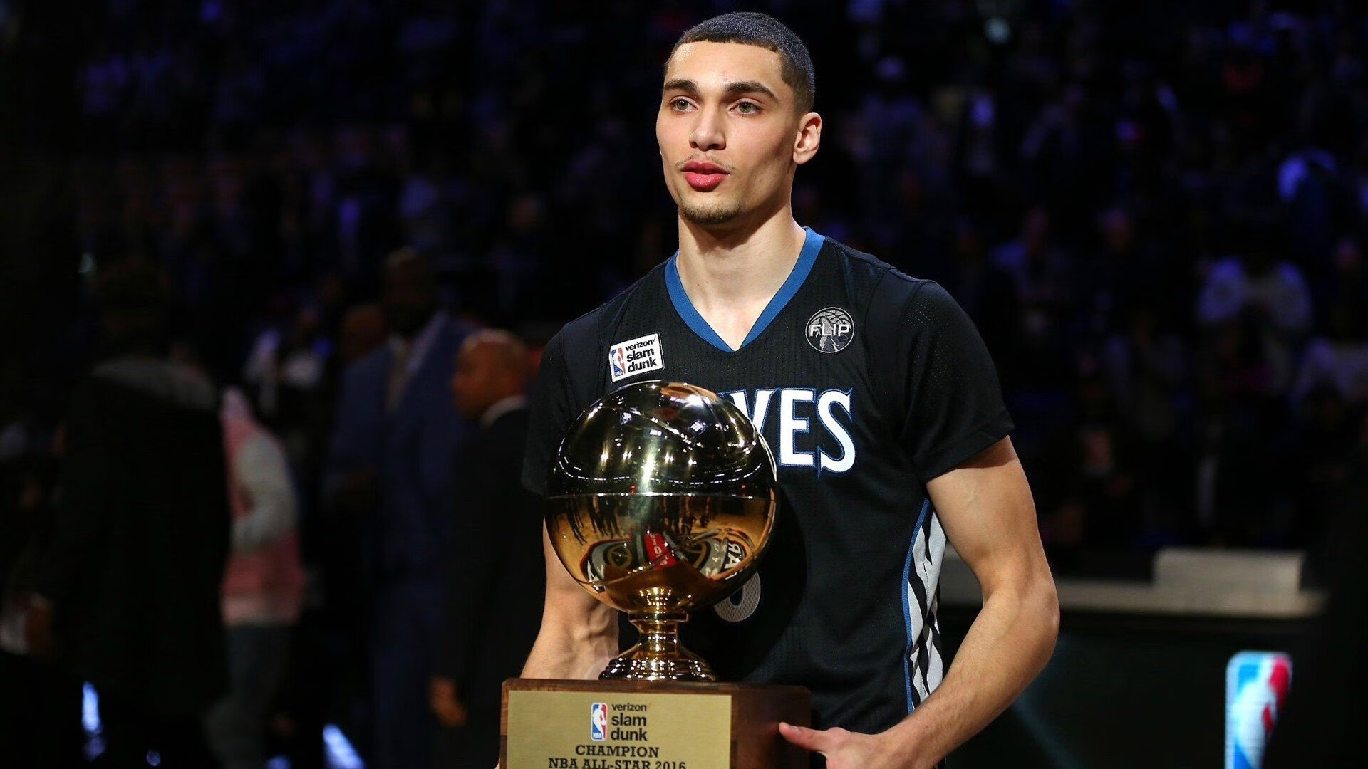 _森林狼拼劲十足,追逐季后赛梦想_,森林狼kg