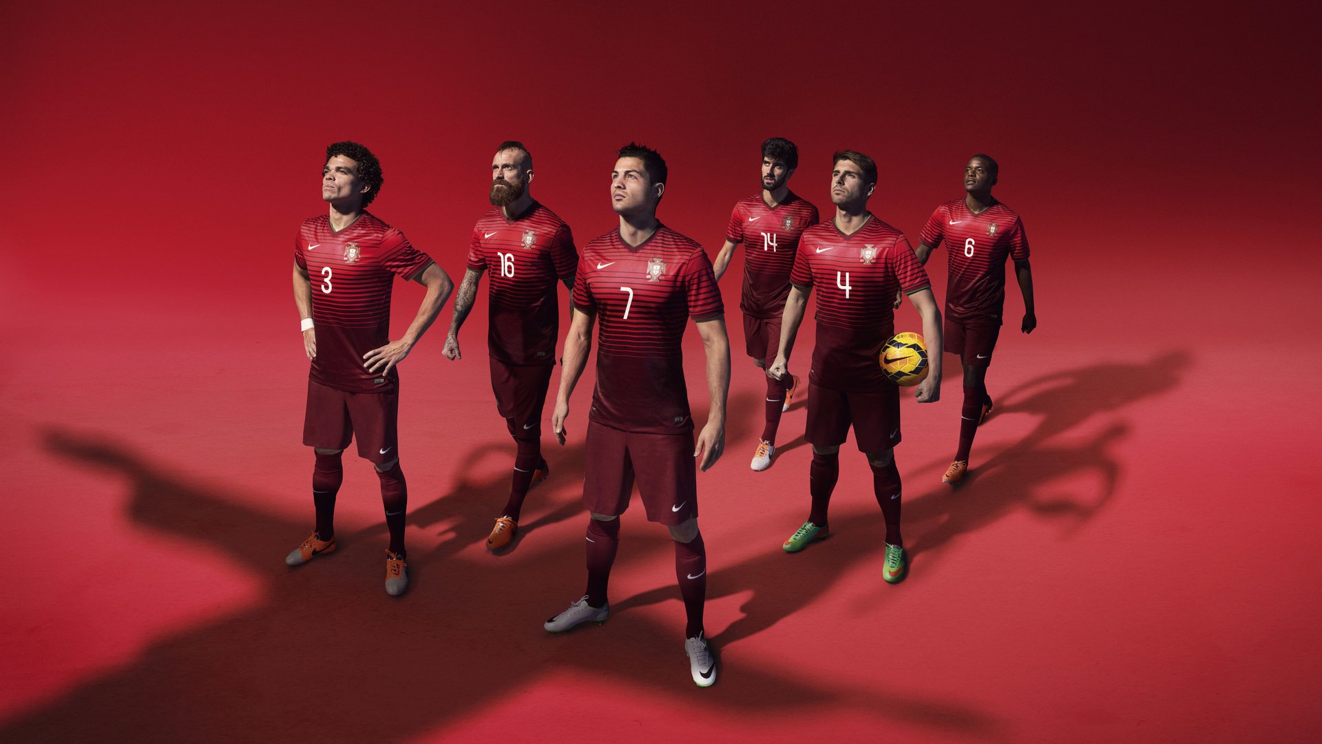 “英超进入倒计时，冠军争夺火药味浓厚”，英超冠军 2021